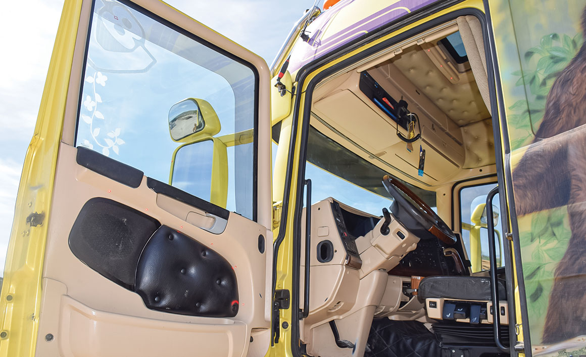 scania highline cabin