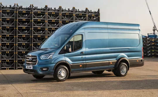 Εξειδικευμένες μηχανολογικές λύσεις προσφέρει το εκτενές δίκτυο Qualified Vehicle Modifier (QVM) της Ford, που περιλαμβάνει 165 εταιρείες μετατροπών σε 13 χώρες. Επιπλέον, οι πελάτες που αναζητούν εξειδικευμένες μετατροπές, έχουν την υποστήριξη της ομάδας Special Vehicle Engineering της μάρκας.