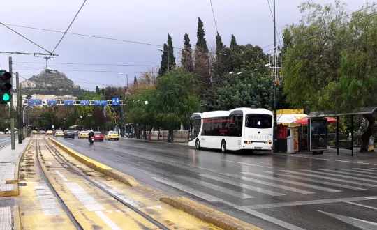 Το σύγχρονο ηλεκτρικό όχημα της BYD εντάσσεται από σήμερα και για ολόκληρο τον Ιανουάριο στη γραμμή 2 Κυψέλη-Παγκράτι-Καισαριανή
