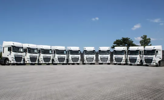 Η γερμανική μεταφορική εταιρεία Hegelmann Transporte Group, αποφάσισε να επεκτείνει το στόλο της με 540 μονάδες του DAF XF 480 Super Space Cab, που προγραμματίζεται να παραδοθούν μέχρι τα τέλη του 2020. Η γερμανική μεταφορική εταιρεία Hegelmann Transporte Group, αποφάσισε να επεκτείνει το στόλο της με 540 μονάδες του DAF XF 480 Super Space Cab, που προγραμματίζεται να παραδοθούν μέχρι τα τέλη του 2020.