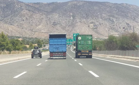 απαγόρευση κίνησης φορτηγών αυτοκινήτων ωφελίμου φορτίου άνω του 1,5 τόνου