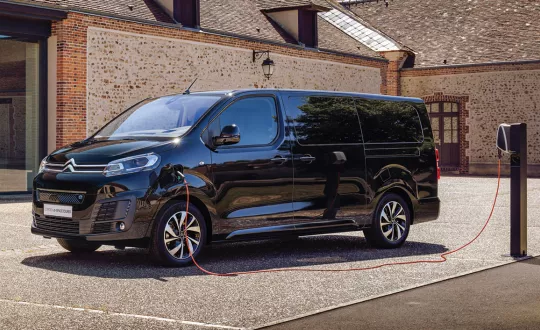 Μεγάλη ευκολία προσδίδει η εφαρμογή «My Citroën», μέσω της οποίας υπάρχει πρόσβαση στις υπηρεσίες «Free2Move Services» του ομίλου PSA. Μεγάλη ευκολία προσδίδει η εφαρμογή «My Citroën», μέσω της οποίας υπάρχει πρόσβαση στις υπηρεσίες «Free2Move Services» του ομίλου PSA.