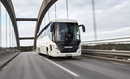 Νέα γενιά πούλμαν Scania Touring