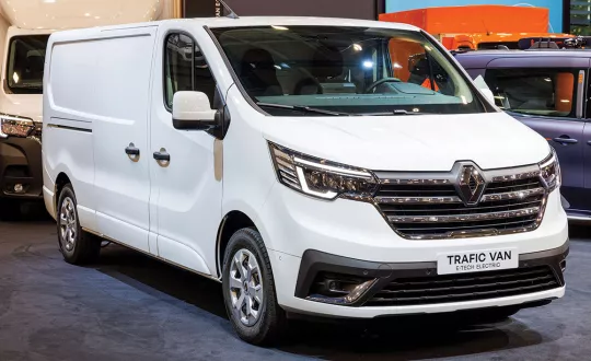 Παγκόσμια πρεμιέρα για το νέο Renault Trafic Van E-Tech Electric