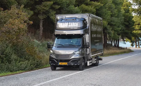 Το νέο απόκτημα της μεταφορικής εταιρείας Frago Cargo από τον Βόλο. Η απόδοση του κινητήρα είναι ένα από τα βασικά πλεονεκτήματα του Daily σύμφωνα με τον ιδιοκτήτη του.