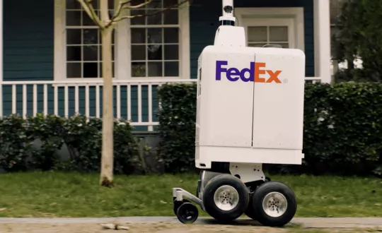 H αμερικάνικη εταιρείας logistics, FedEx Corp. ανέπτυξε την αυτόνομη συσκευή παράδοσης «FedEx SameDay Bot», η οποία έχει σχεδιαστεί για να βοηθήσει τους λιανοπωλητές να παραδίδουν αυθημερόν τα δέματα στους κοντινούς πελάτες τους. H αμερικάνικη εταιρείας logistics, FedEx Corp. ανέπτυξε την αυτόνομη συσκευή παράδοσης «FedEx SameDay Bot», η οποία έχει σχεδιαστεί για να βοηθήσει τους λιανοπωλητές να παραδίδουν αυθημερόν τα δέματα στους κοντινούς πελάτες τους.