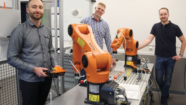 Παρόλο που τα ρομπότ αποτελούν καθεστώς στις σημερινές βιομηχανικές εγκαταστάσεις, το νέο κέντρο εκπαίδευσης της BPW είναι μοναδικό, ακόμα και στη βιομηχανική καρδιά της Γερμανίας, την περιοχή της Βόρειας Ρηνανίας-Βεστφαλίας.