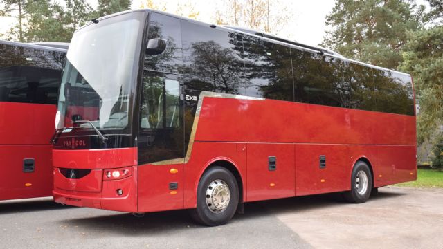 Το νέο λεωφορείο της εταιρείας, το μοντέλο ΕΧ11, με μήκος 10.700 χιλιοστά και δύο ύψη στα 3.545 χιλιοστά και στα 3.805 χιλιοστά. Ανάλογα με το μοντέλο μπορούν να ταξιδέψουν μέχρι και 47 επιβάτες.
