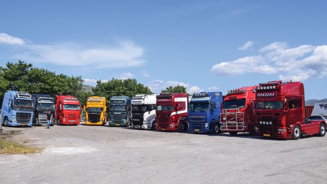 Η αφρόκρεμα των φορτηγών της Μαγνησίας στη σειρά. Δέκα τράκτορες συγκεντρώθηκαν στο Βελεστίνο.