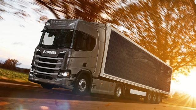 Η Scania μετέχει σε ένα ευρύτερο πρόγραμμα ανάπτυξης φωτοβολταϊκών για φορτηγά σε συνεργασία με εξειδικευμένες εταιρείες.