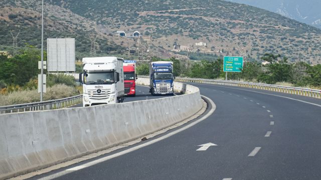 Ο αυτοκινητόδρομος μέσω Αλμυρού προσφέρει μεγαλύτερη άνεση και ασφάλεια στους επαγγελματίες οδηγούς. 