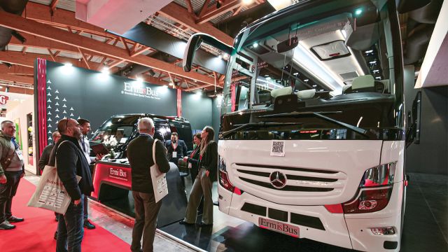 Μεγάλο το ενδιαφέρον των επισκεπτών για τα εκθέματα της Ermis Bus