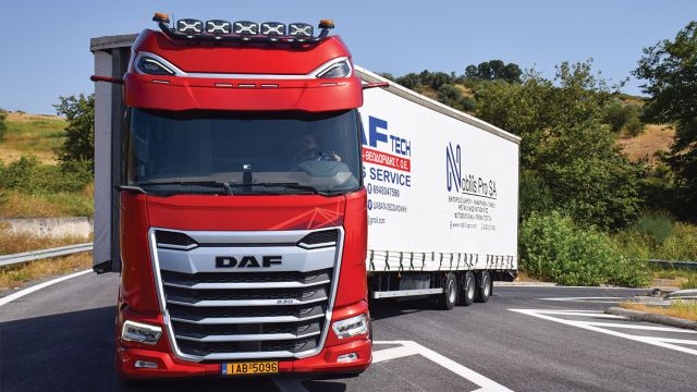 DAF 530 XG+ Low Deck με χαμηλό προφίλ ελαστικών, το οποίο επιτρέπει τη μεταφορά μεγαλύτερου όγκου εμπορευμάτων.