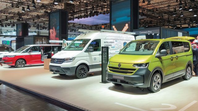 Η Volkswagen Commercial Vehicles παρουσίασε μια ευρεία γκάμα προϊόντων με ψηφιακές υπηρεσίες, εξατομικευμένες λύσεις αμαξώματος και τεχνολογίες του μέλλοντος