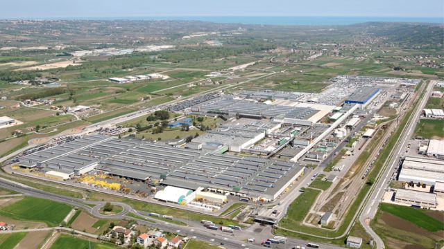 Το εργοστάσιο της Sevel εγκαινιάστηκε το 1981 και βρίσκεται στο Val di Sangro στην Atessa της Ιταλίας. Καταλαμβάνει επιφάνεια άνω των 1,2 εκ. m2 και απασχολεί περίπου 6.200 υπαλλήλους. Αποτελεί το μεγαλύτερο εργοστάσιο ελαφρών επαγγελματικών οχημάτων της Ευρώπης και ένα από τα πιο προηγμένα εργοστάσια LCV του κόσμου.