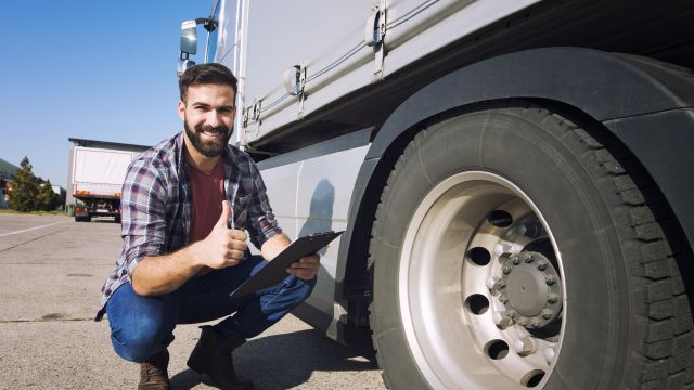 truck driver freepik