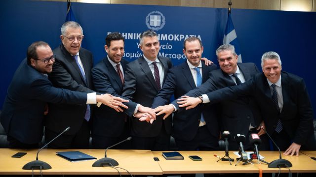Τελετή παράδοσης – παραλαβής στο Υπουργείο Υποδομών και Μεταφορών