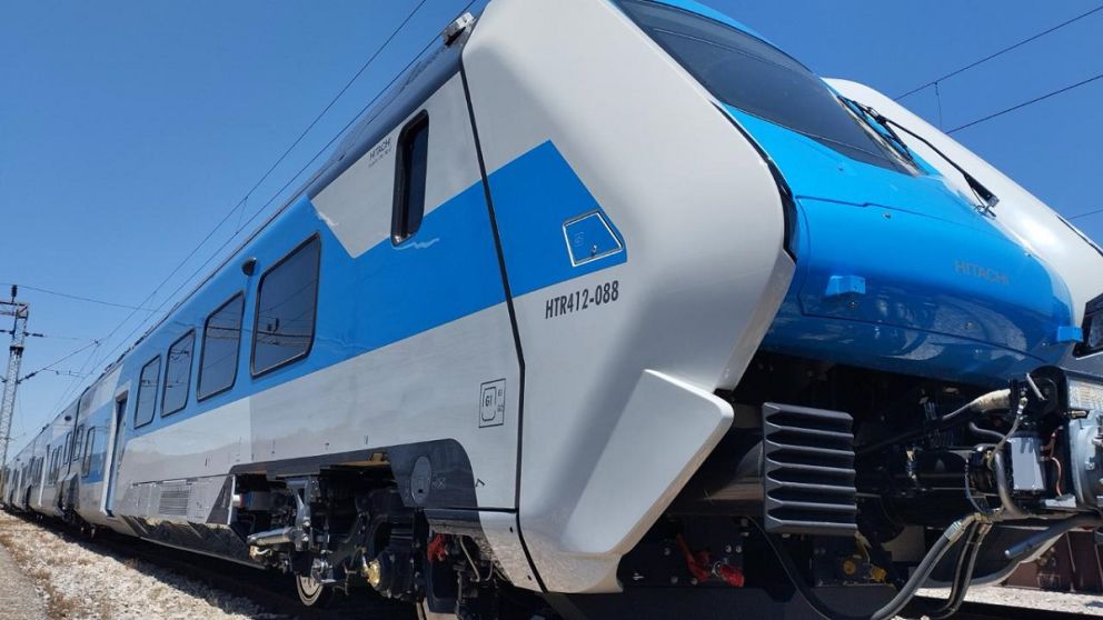 Έφτασε στη Θεσσαλονίκη ο πρώτος συρμός Blues Intercity | ΤΡΟΧΟΙ και TIR