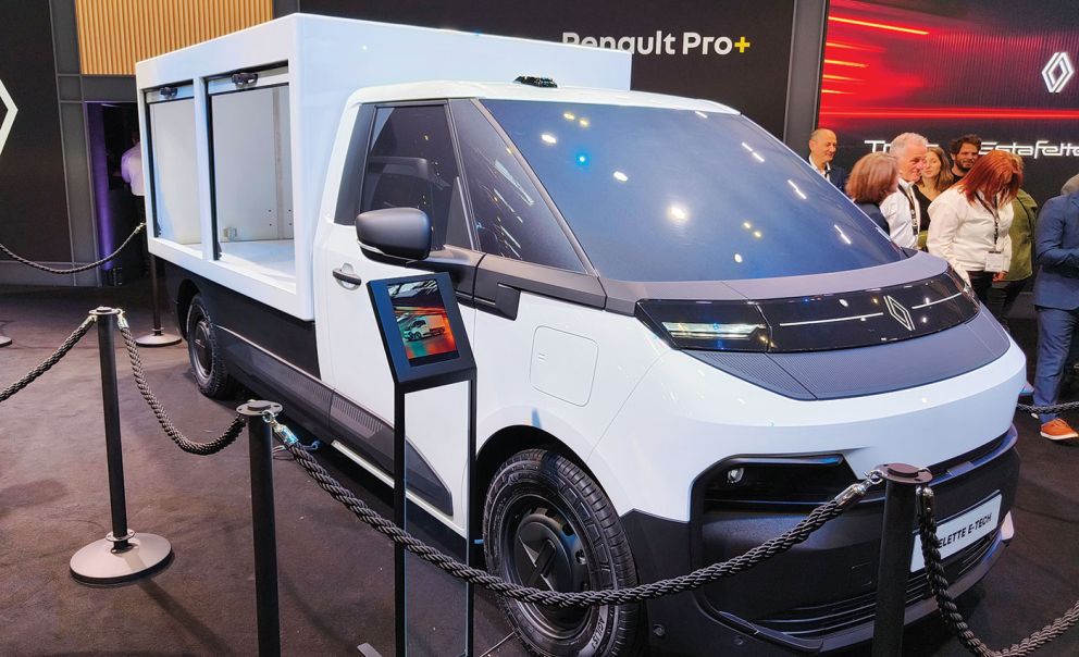 Το Renault Goelette θα είναι διαθέσιμο σε τρεις εκδόσεις. Σασί με καμπίνα, κλειστό φορτηγό και ανατρεπόμενο. Το Renault Goelette θα είναι διαθέσιμο σε τρεις εκδόσεις. Σασί με καμπίνα, κλειστό φορτηγό και ανατρεπόμενο.