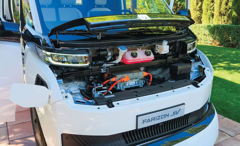 O ηλεκτροκινητήρας αποδίδει 170 kW (231 ίππους) και  μέγιστη ροπή 336 Nm.