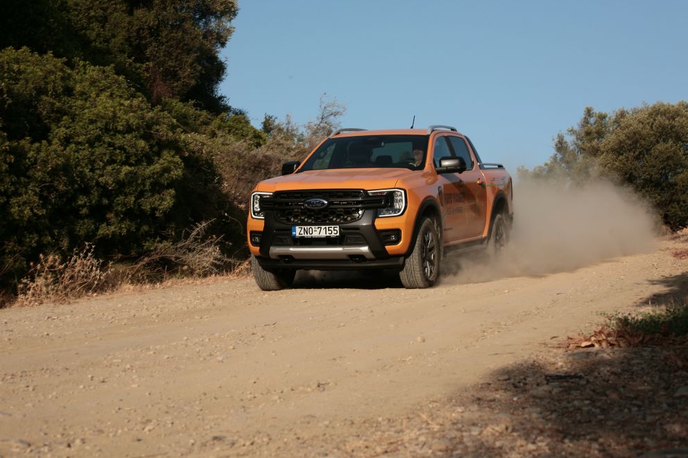Το πρώτο plug-in υβριδικό ελαφρύ ημιφορτηγό της Ford 