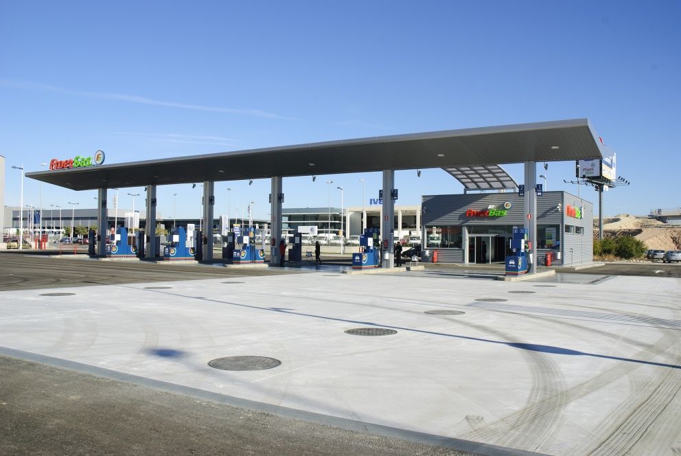 fuel station, πρατήριο καυσίμων, βενζινάδικο