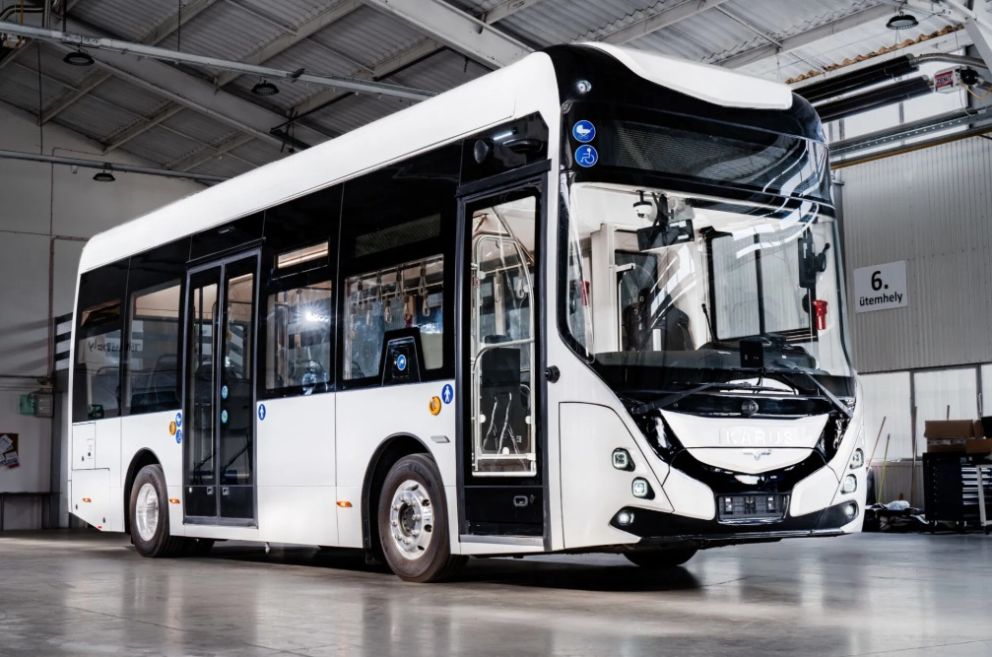 Φωτό: Ikarus Bus & Coach