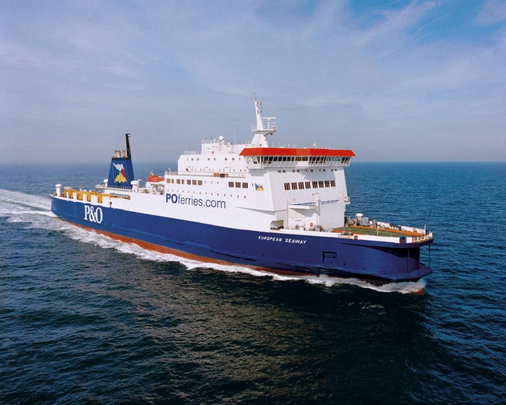 Εκτός από το Καλαί τα πλοία της P&O ταξιδεύουν καθημερινά προς το Ρότερνταμ της Ολλανδίας και το Zeebrugge του Βελγίου.