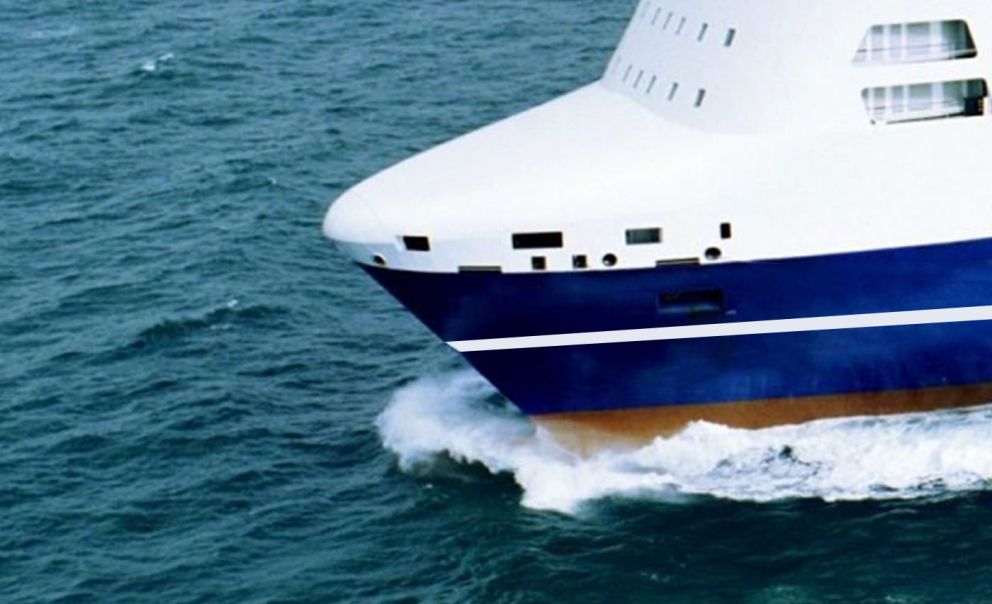 πλοιο στη θάλασσα