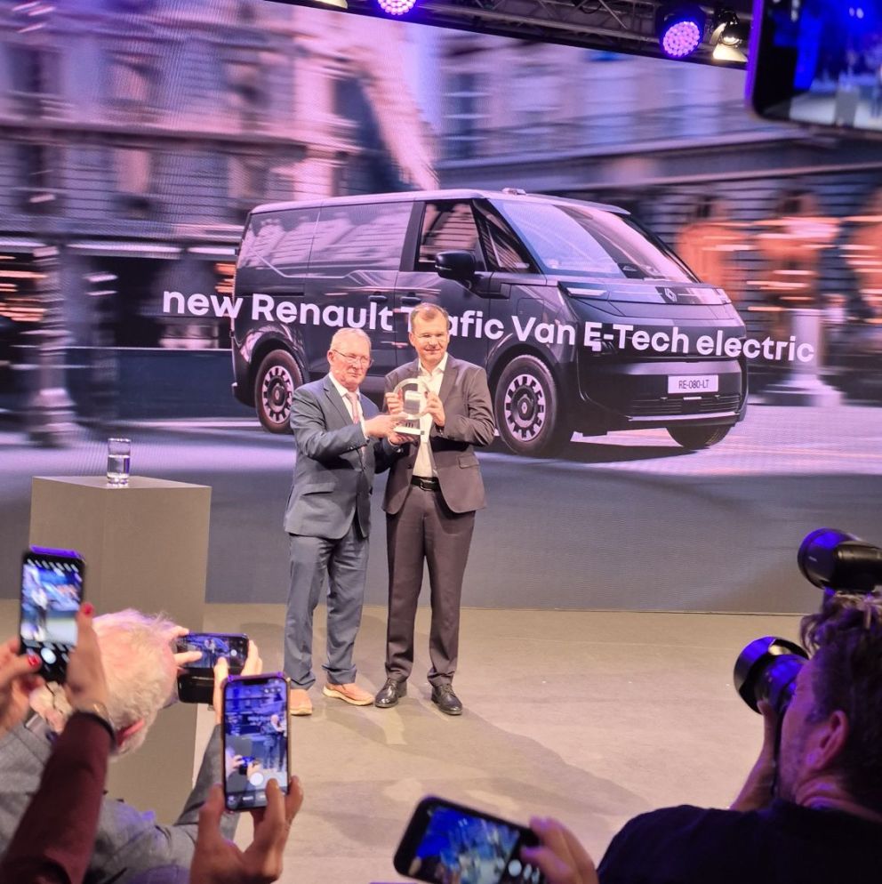 RENAULT VAN OF THE YEAR