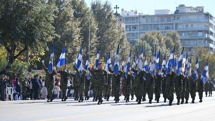 παρέλαση απε μπε