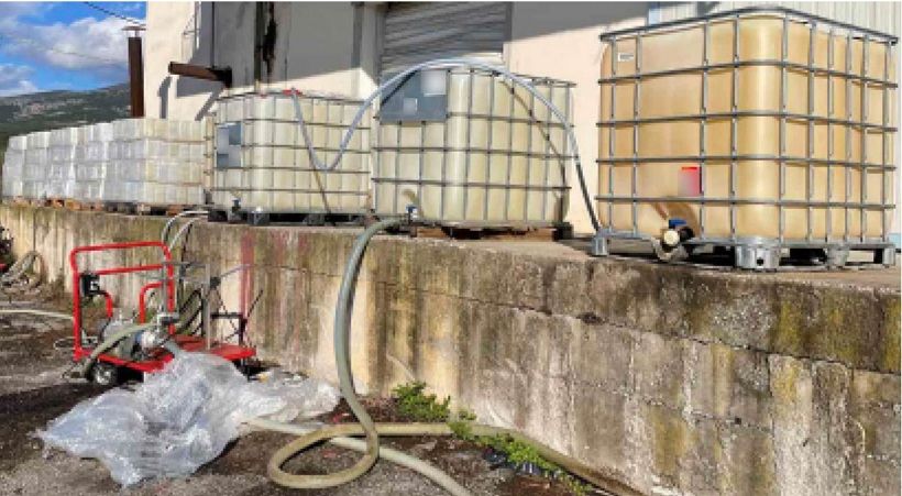 Προμήθευαν τα πρατήρια με διαλύτες για ανάμειξη με καύσιμα