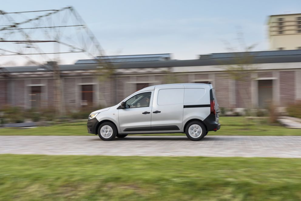 Ένα από τα πιο ευπώλητα LCV της Ευρώπης με νέους κινητήρες που συμμορφώνονται με το τελευταίο περιβαλλοντικό πρότυπο Euro 6d-Full, είναι παραδοτέο στην Ελλάδα από τον προσεχή Σεπτέμβριο