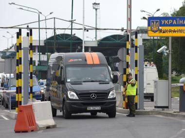 Πώς να βοηθήσετε τα αποκλεισμένα φορτηγά στην Ουκρανία