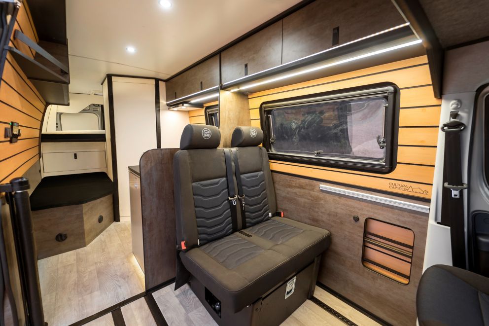 iveco daily van life εσωτερικό