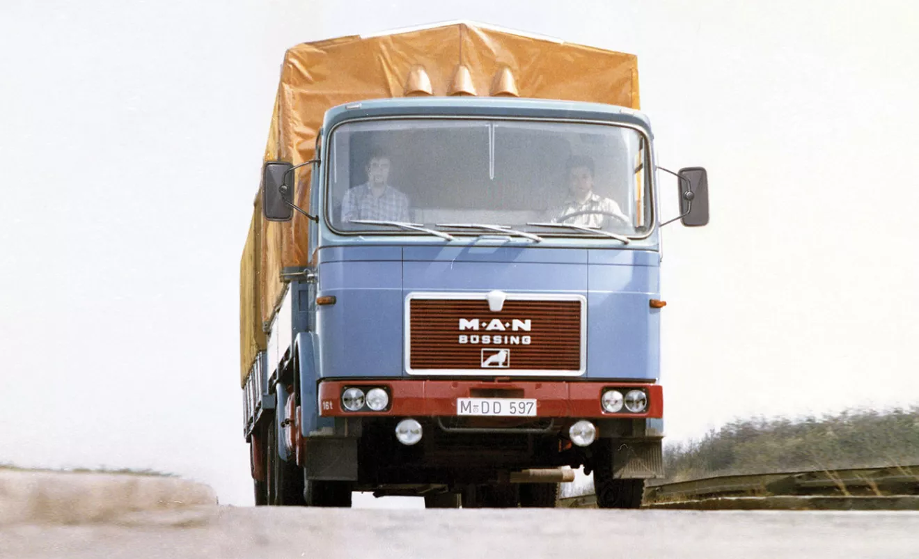 Το λογότυπο Bussing και ο λέοντας  ανήκουν στη ΜΑΝ από τις αρχές της δεκαετίας του '70