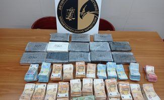 Σε έλεγχο που πραγματοποιήθηκε στο φορτηγό βρέθηκαν κοκαΐνη και μικροποσότητα κάνναβης Σε έλεγχο που πραγματοποιήθηκε στο φορτηγό βρέθηκαν κοκαΐνη και μικροποσότητα κάνναβης