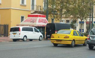 Σε περίπτωση που η επιβίβαση είναι εντός των ορίων της έδρας του Ε.Δ.Χ. αυτοκινήτου, τότε η αποβίβαση μπορεί να είναι σε σημείο είτε εντός είτε εκτός αυτής, ενώ στην περίπτωση που η επιβίβαση είναι εκτός των ορίων της έδρας η αποβίβαση πρέπει να είναι εντός αυτής. Σε περίπτωση που η επιβίβαση είναι εντός των ορίων της έδρας του Ε.Δ.Χ. αυτοκινήτου, τότε η αποβίβαση μπορεί να είναι σε σημείο είτε εντός είτε εκτός αυτής, ενώ στην περίπτωση που η επιβίβαση είναι εκτός των ορίων της έδρας η αποβίβαση πρέπει να είναι εντός αυτής.
