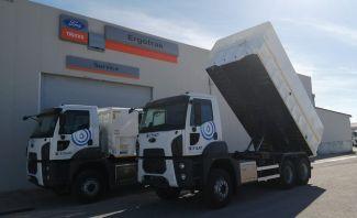 Τα νέα ανατρεπόμενα Ford 3542D 6X4 της ΕΥΔΑΠ. Τα νέα ανατρεπόμενα Ford 3542D 6X4 της ΕΥΔΑΠ.