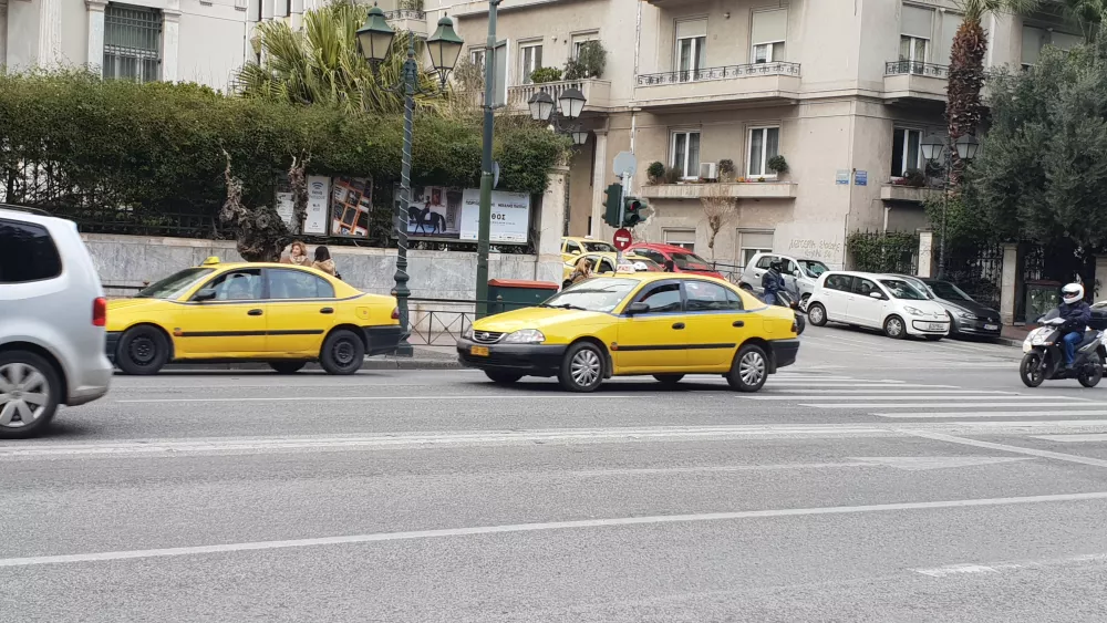 Παράταση αδειών ταξί