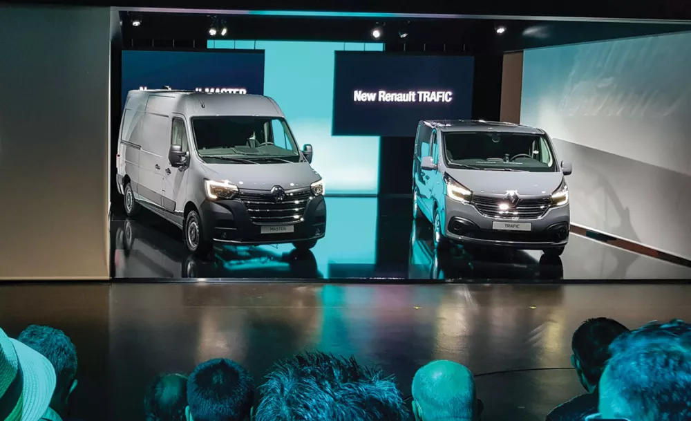 Τα στελέχη της ελληνικής Renault μας είπαν ότι, αν όχι μέχρι τα τέλη του 2019, το αργότερο αρχές του 2020, τα νέα Master και Trafic θα βρίσκονται επί ελληνικού εδάφους.