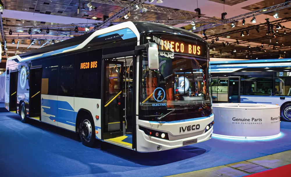 Με συνολικά έντεκα οχήματα στον εσωτερικό και εξωτερικό χώρο  συμμετείχε η Iveco Bus.