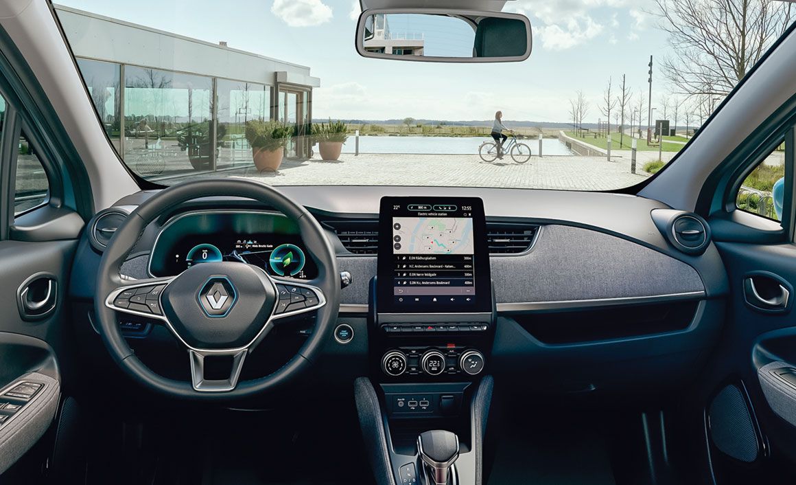 High-tech ψηφιακό περιβάλλον και πλούσιος εξοπλισμός στην καμπίνα του Renault ZOE Van.