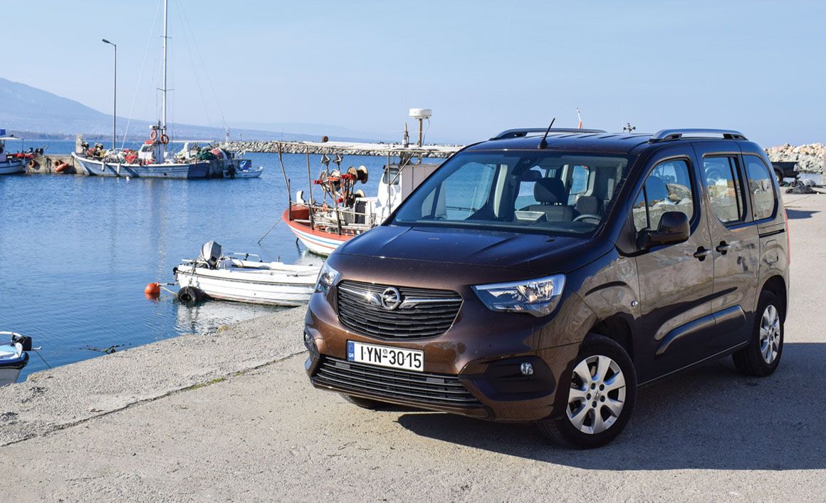 Το Opel Combo Life παρουσιάζεται με πολυχρηστικό χαρακτήρα, σχεδιασμένο με γνώμονα να ικανοποιήσει τόσο τον ιδιώτη οικογενειάρχη, όσο και τον επαγγελματία του χώρου.