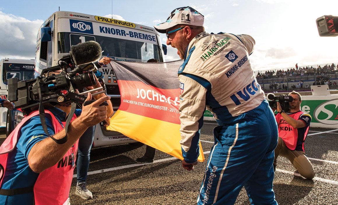 Με έξι πρωταθλήματα μέχρι στιγμής στο ενεργητικό του, ο Γερμανός Jochen Hahn είναι ο πιο επιτυχημένος πιλότος στην ιστορία του FIA ETRC.